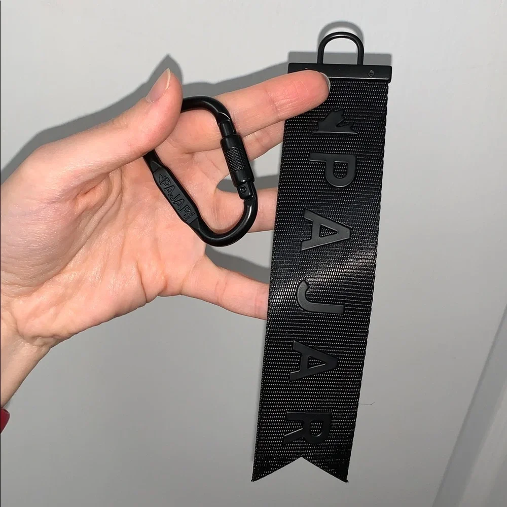 Pajar Black Multi-Purpose Carabiner Holder